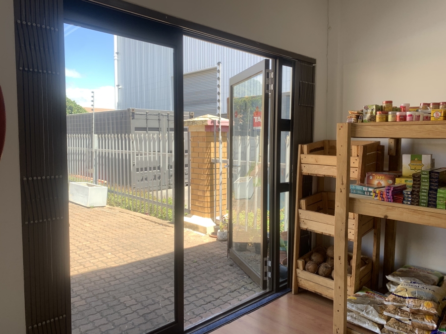 To Let commercial Property for Rent in Montague Gardens Western Cape